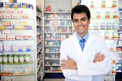 Health Salaries: How Much Does a Pharmacy Tech Make?