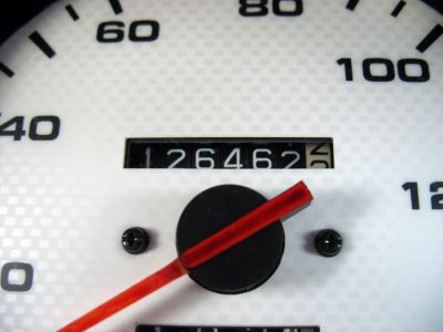 3 Benefits of Upgrading Your Vehicle’s Speedometer for Better Performance