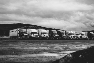 Why Should Investors Pay Special Attention to the Trucking Business?