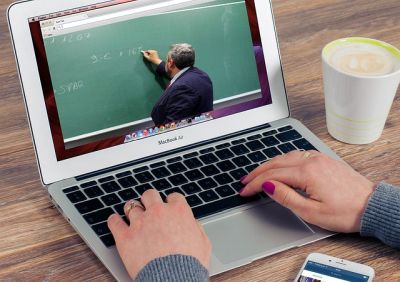 9 Smart Tips To Adopt For Online Learning
