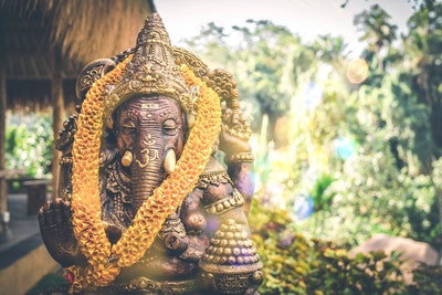 How to Find the Best Place to Buy Ganesh Statues Online?