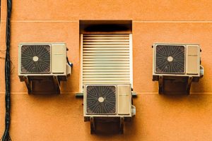 Why Is Your Air Conditioner Noisy? 7 Common Signs and Possible Causes