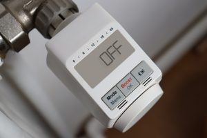 5 Tips to Save Money By Using Less Electricity