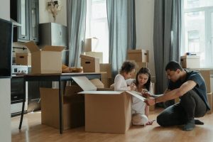 moving in family